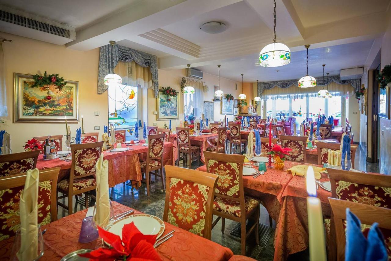 Albergo Ristorante Fabrizio Caorle Dış mekan fotoğraf